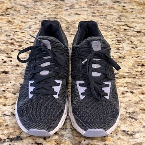 ON CLOUD CLOUDTEC SWISS ENGINEERING Running Women’s Shoe Size 5.5